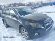 ✅ 2011 Toyota RAV4 Limited • VIN: 2T3DF4DVXBW148006 • Лот: 41399494. Опубликован ранее на IAAI с пробегом 194 948 миль. Бесплатный доступ к архиву аукционных продаж из США и подробный отчёт об истории автомобиля на DreamBid. Изображение 1.