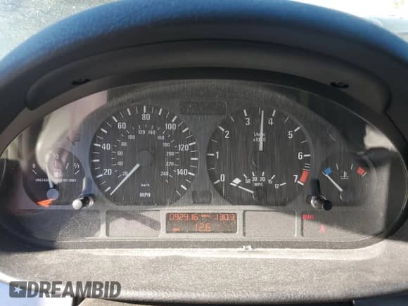 1999 BMW 3 Series 323i с VIN WBAAM3331XKC56081, выставлен на аукционе Copart как лот 82767554 с пробегом 92 916 миль миль и Списание • Salvage title. История ставок и продаж доступна на DreamBid. Изображение 9.