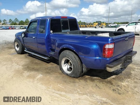 ✅ 2003 Ford Ranger XL • VIN: 1FTYR14V13PB28506 • Lot: 85285635. Listed on Copart with 180,677 mi. Free auction sales archive from the USA and detailed vehicle history report at DreamBid. Image 2.
