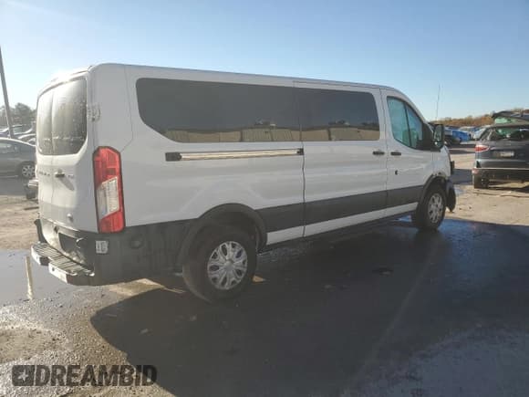 ✅ 2016 Ford Transit XL • VIN: 1FBZX2YM3GKB32338 • Lot: 77943824. Listed on Copart with 69,979 mi. Free auction sales archive from the USA and detailed vehicle history report at DreamBid. Image 3.