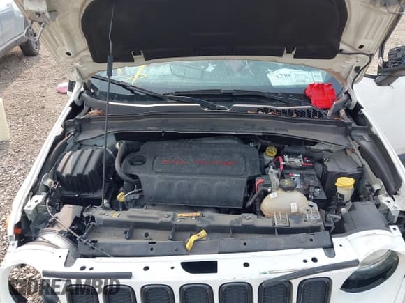 ✅ 2018 Jeep Renegade Latitude • VIN: ZACCJBBB7JPH09508 • Lot: 42896543. Wystawiony na IAAI z przebiegiem 123 776 mil. Bezpłatny archiwum sprzedaży aukcyjnych z USA i szczegółowy raport historii pojazdu na DreamBid. Zdjęcie 10.