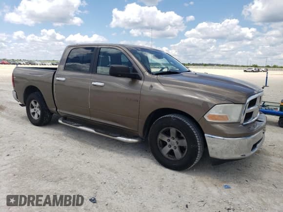 ✅ 2009 Dodge 1500 SLT • VIN: 1D3HB13P89S750668 • Lot: 56528835. Wystawiony na Copart z przebiegiem 124 059 mil. Bezpłatny archiwum sprzedaży aukcyjnych z USA i szczegółowy raport historii pojazdu na DreamBid. Zdjęcie 4.