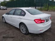 ✅ 2018 BMW 3 Series 320i xDrive • VIN: WBA8E5G55JNU47931 • Лот: 42494577. Опубликован ранее на IAAI с пробегом 154 289 миль. Бесплатный доступ к архиву аукционных продаж из США и подробный отчёт об истории автомобиля на DreamBid. Изображение 3.