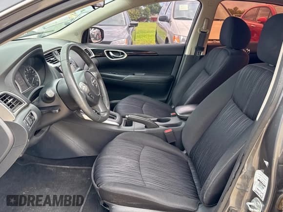 ✅ 2017 Nissan Sentra SV • VIN: 3N1AB7AP8HL663126 • Лот: 80017945. Опубликован ранее на Copart с пробегом 108 274 миль. Бесплатный доступ к архиву аукционных продаж из США и подробный отчёт об истории автомобиля на DreamBid. Изображение 11.