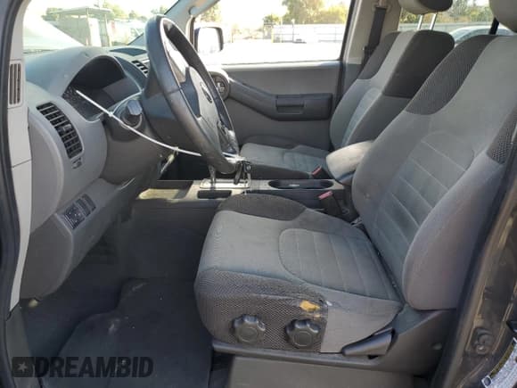 ✅ 2007 Nissan Xterra S • VIN: 5N1AN08W67C532775 • Лот: 85360025. Опубликован ранее на Copart с пробегом 157 588 миль. Бесплатный доступ к архиву аукционных продаж из США и подробный отчёт об истории автомобиля на DreamBid. Изображение 7.