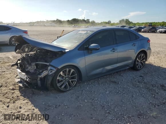 ✅ 2021 Toyota Corolla SE • VIN: JTDM4MCEXMJ057049 • Лот: 68950205. Опубликован ранее на Copart с пробегом 84 662 миль. Бесплатный доступ к архиву аукционных продаж из США и подробный отчёт об истории автомобиля на DreamBid. Изображение 1.