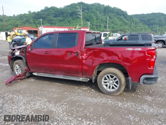 ✅ 2019 Chevrolet Silverado 1500 LT • VIN: 1GCUYDED5KZ358366 • Lot: 42456485. Wystawiony na IAAI z przebiegiem 87 178 mil. Bezpłatny archiwum sprzedaży aukcyjnych z USA i szczegółowy raport historii pojazdu na DreamBid. Zdjęcie 14.