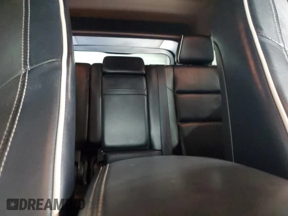 ✅ 2014 Jeep Grand Cherokee Overland • VIN: 1C4RJFCG5EC467601 • Lot: 82082095. Listed on Copart with 127,001 mi. Free auction sales archive from the USA and detailed vehicle history report at DreamBid. Image 10.