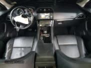 ✅ 2018 Jaguar F-Pace 30t Premium • VIN: SADCJ2GXXJA235675 • Лот: 63371605. Опубликован ранее на Copart с пробегом 108 346 миль. Бесплатный доступ к архиву аукционных продаж из США и подробный отчёт об истории автомобиля на DreamBid. Изображение 8.