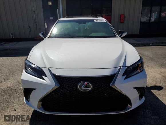 ✅ 2023 Lexus ES 300h F Sport • VIN: 58ABA1C14PU028021 • Лот: 47994585. Опубликован ранее на Copart с пробегом 41 521 миль. Бесплатный доступ к архиву аукционных продаж из США и подробный отчёт об истории автомобиля на DreamBid. Изображение 5.