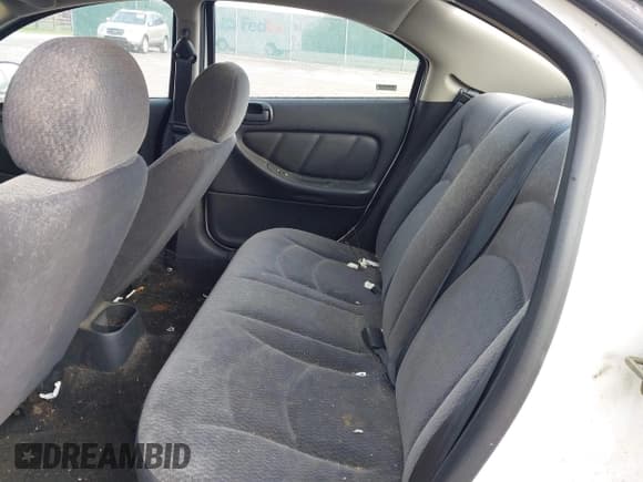 ✅ 2001 Dodge Stratus SE • VIN: 1B3EJ46U71N508234 • Lot: 43565470. Wystawiony na IAAI z przebiegiem 64 909 mil. Bezpłatny archiwum sprzedaży aukcyjnych z USA i szczegółowy raport historii pojazdu na DreamBid. Zdjęcie 8.