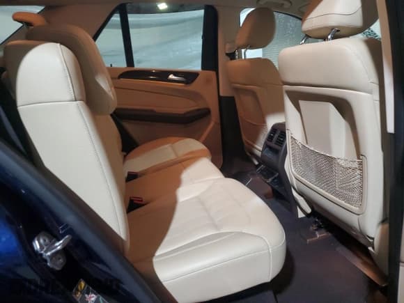 ✅ 2018 Mercedes-Benz GLE 350 • VIN: 4JGDA5HB3JB081420 • Lot: 92349525. Listed on Copart with 62,894 mi. Free auction sales archive from the USA and detailed vehicle history report at DreamBid. Image 11.