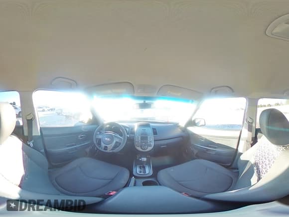 ✅ 2010 Kia Soul + • VIN: KNDJT2A23A7123324 • Лот: 94490715. Опубликован ранее на Copart с пробегом 180 153 миль. Бесплатный доступ к архиву аукционных продаж из США и подробный отчёт об истории автомобиля на DreamBid. Изображение 14.