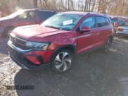 ✅ 2024 Volkswagen Taos SE • VIN: 3VVUX7B22RM037373 • Lot: 43778986. Wystawiony na IAAI z przebiegiem 5 005 mil. Bezpłatny archiwum sprzedaży aukcyjnych z USA i szczegółowy raport historii pojazdu na DreamBid. Zdjęcie 2.