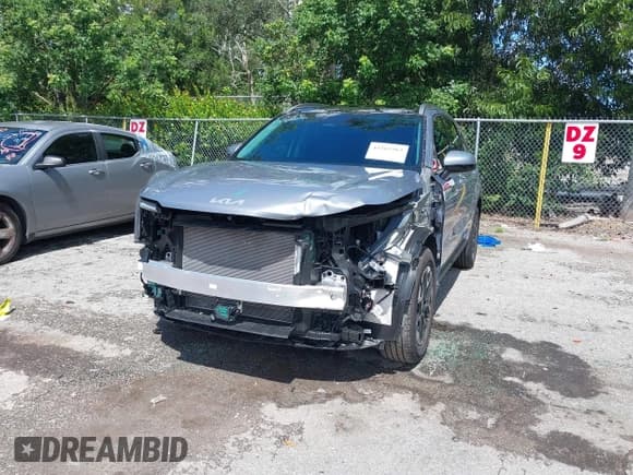 ✅ 2025 Kia Sorento S • VIN: 5XYRL4JC2SG397576 • Lot: 43263563. Wystawiony na IAAI z przebiegiem 5 505 mil. Bezpłatny archiwum sprzedaży aukcyjnych z USA i szczegółowy raport historii pojazdu na DreamBid. Zdjęcie 6.