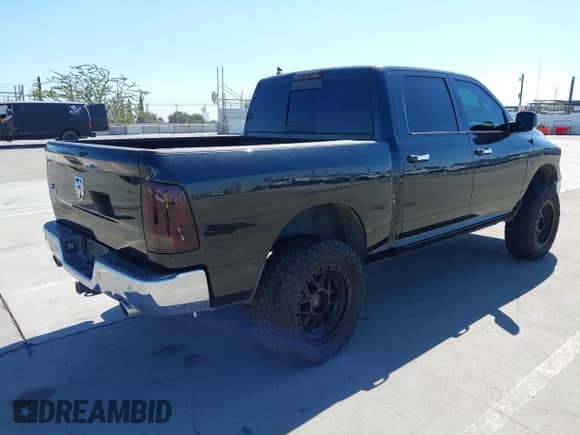 2016 Ram 1500 Big Horn with VIN 1C6RR6LMXGS223781, listed as a IAAI auction lot 43025209 with 141,741 mi miles and . Bid and sale history available at DreamBid. Image 4.