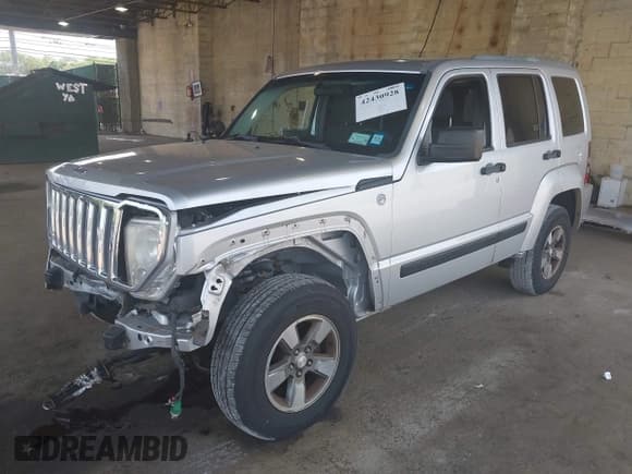 ✅ 2011 Jeep Liberty Sport Jet • VIN: 1J4PN2GK4BW531246 • Lot: 42430928. Listed on IAAI with 142,887 mi. Free auction sales archive from the USA and detailed vehicle history report at DreamBid. Image 2.