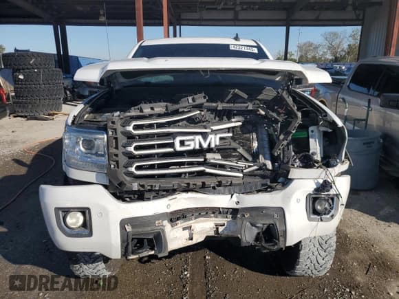 ✅ 2016 GMC Sierra 3500 • VIN: 1GT42XE84GF141860 • Лот: 42321345. Опубликован ранее на Copart с пробегом 242 658 миль. Бесплатный доступ к архиву аукционных продаж из США и подробный отчёт об истории автомобиля на DreamBid. Изображение 5.
