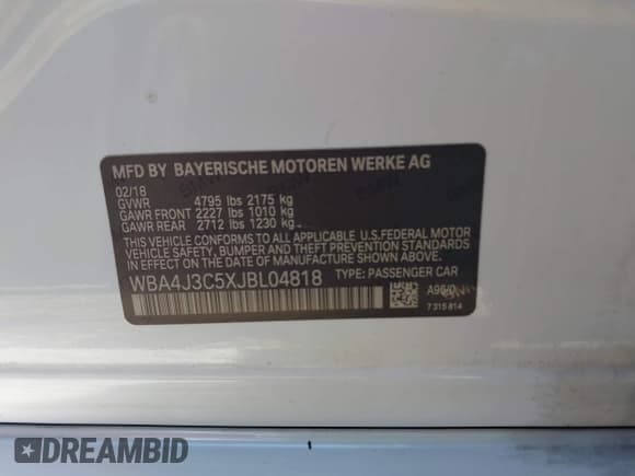 ✅ 2018 BMW 4 Series 430i xDrive • VIN: WBA4J3C5XJBL04818 • Lot: 42683902. Wystawiony na IAAI z przebiegiem 126 687 mil. Bezpłatny archiwum sprzedaży aukcyjnych z USA i szczegółowy raport historii pojazdu na DreamBid. Zdjęcie 9.