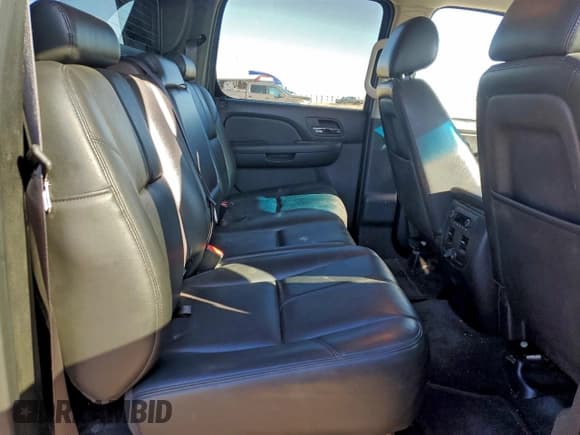 ✅ 2013 Chevrolet Avalanche LT • VIN: 3GNTKFE73DG287794 • Lot: 94213125. Listed on Copart with 122,144 mi. Free auction sales archive from the USA and detailed vehicle history report at DreamBid. Image 11.