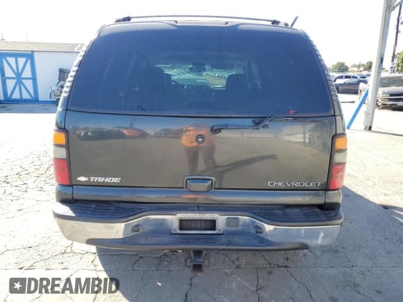 ✅ 2003 Chevrolet Tahoe LS • VIN: 1GNEC13ZX3R130663 • Lot: 82402255. Listed on Copart with 184,373 mi. Free auction sales archive from the USA and detailed vehicle history report at DreamBid. Image 6.