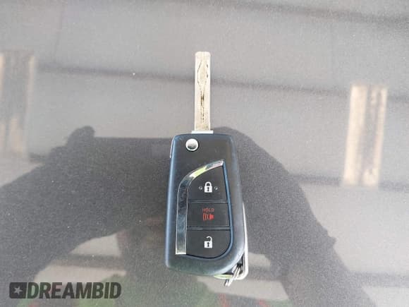 ✅ 2017 Toyota Corolla • VIN: JTNKARJE5HJ547271 • Лот: 43408893. Опубликован ранее на IAAI с пробегом 101 407 миль. Бесплатный доступ к архиву аукционных продаж из США и подробный отчёт об истории автомобиля на DreamBid. Изображение 11.