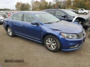 ✅ 2017 Volkswagen Passat S • VIN: 1VWAT7A39HC074179 • Lot: 90416055. Wystawiony na Copart z przebiegiem Nie podano. Bezpłatny archiwum sprzedaży aukcyjnych z USA i szczegółowy raport historii pojazdu na DreamBid. Zdjęcie 4.