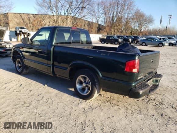 ✅ 2001 Chevrolet S-10 • VIN: 1GCCS145518230350 • Лот: 84817624. Опубликован ранее на Copart с пробегом 85 543 миль. Бесплатный доступ к архиву аукционных продаж из США и подробный отчёт об истории автомобиля на DreamBid. Изображение 2.