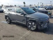 ✅ 2025 Hyundai Kona SEL • VIN: KM8HB3AB4SU285209 • Lot: 80017675. Wystawiony na Copart z przebiegiem 9 628 mil. Bezpłatny archiwum sprzedaży aukcyjnych z USA i szczegółowy raport historii pojazdu na DreamBid. Zdjęcie 4.