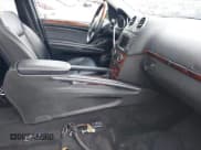 ✅ 2010 Mercedes-Benz GL 450 • VIN: 4JGBF7BE2AA537954 • Lot: 43086325. Wystawiony na IAAI z przebiegiem 127 897 mil. Bezpłatny archiwum sprzedaży aukcyjnych z USA i szczegółowy raport historii pojazdu na DreamBid. Zdjęcie 5.