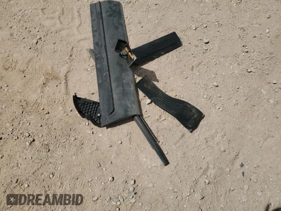 ✅ 2017 Ford Police Interceptor Utility • VIN: 1FM5K8AT7HGD60193 • Лот: 46113325. Опубликован ранее на Copart с пробегом 135 014 миль. Бесплатный доступ к архиву аукционных продаж из США и подробный отчёт об истории автомобиля на DreamBid. Изображение 13.