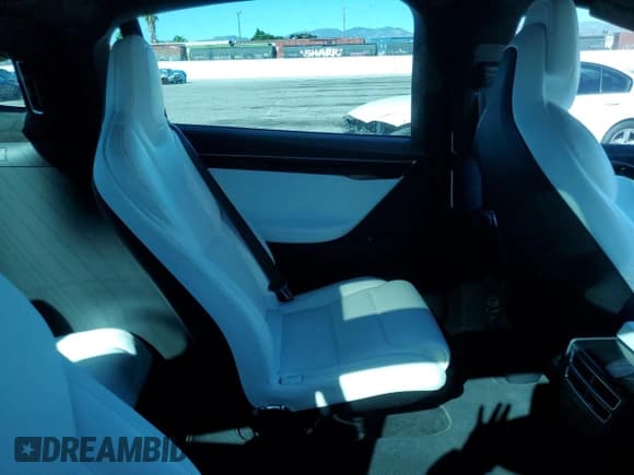 ✅ 2017 Tesla Model X 90D • VIN: 5YJXCBE28HF049973 • Lot: 90510965. Listed on Copart with Not provided. Free auction sales archive from the USA and detailed vehicle history report at DreamBid. Image 11.