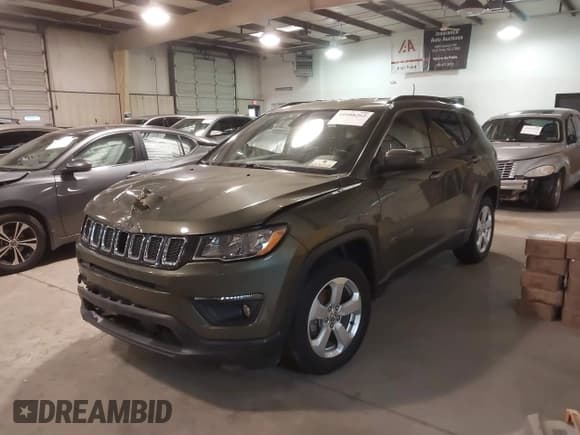 ✅ 2019 Jeep Compass Latitude • VIN: 3C4NJCBB2KT851399 • Лот: 41608262. Опубликован ранее на IAAI с пробегом 113 553 миль. Бесплатный доступ к архиву аукционных продаж из США и подробный отчёт об истории автомобиля на DreamBid. Изображение 2.