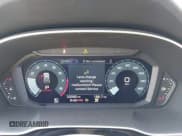 ✅ 2022 Audi Q3 S line Premium Plus • VIN: WA1EECF35N1009489 • Lot: 42956258. Wystawiony na IAAI z przebiegiem 32 000 mil. Bezpłatny archiwum sprzedaży aukcyjnych z USA i szczegółowy raport historii pojazdu na DreamBid. Zdjęcie 7.