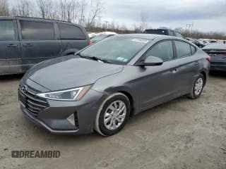 ✅ 2019 Hyundai Elantra SE • VIN: 5NPD74LF2KH461663 • Lot: 47359335. Listed on Copart with 45,914 mi. Free auction sales archive from the USA and detailed vehicle history report at DreamBid. Image 1.