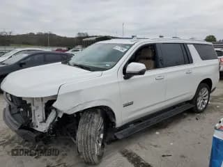 ✅ 2021 Chevrolet Suburban Premier • VIN: 1GNSCFKD2MR216332 • Lot: 81177094. Wystawiony na Copart z przebiegiem 43 734 mil. Bezpłatny archiwum sprzedaży aukcyjnych z USA i szczegółowy raport historii pojazdu na DreamBid. Zdjęcie 1.