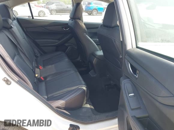 ✅ 2017 Subaru Impreza Limited • VIN: 4S3GKAU61H3621559 • Lot: 42696004. Listed on IAAI with 111,461 mi. Free auction sales archive from the USA and detailed vehicle history report at DreamBid. Image 8.