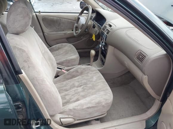 ✅ 2000 Toyota Corolla VE • VIN: 2T1BR18EXYC334347 • Lot: 43777101. Listed on IAAI with 171,626 mi. Free auction sales archive from the USA and detailed vehicle history report at DreamBid. Image 5.
