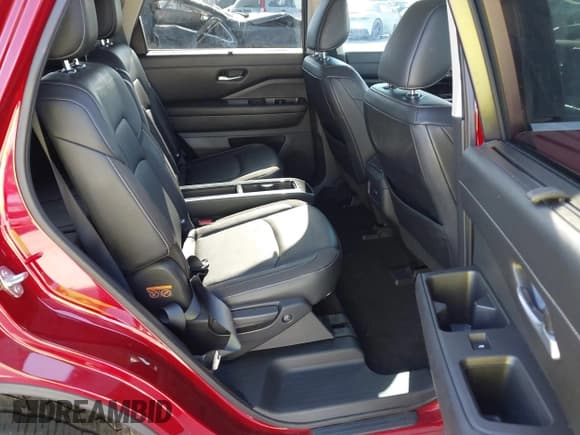 ✅ 2022 Nissan Pathfinder SL • VIN: 5N1DR3CB4NC203559 • Lot: 43444342. Listed on IAAI with 39,888 mi. Free auction sales archive from the USA and detailed vehicle history report at DreamBid. Image 8.