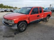 ✅ 2000 Chevrolet Silverado 1500 • VIN: 2GCEC19V0Y1355896 • Лот: 70247404. Опубликован ранее на Copart с пробегом 272 956 миль. Бесплатный доступ к архиву аукционных продаж из США и подробный отчёт об истории автомобиля на DreamBid. Изображение 1.
