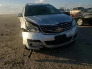 ✅ 2017 Chevrolet Traverse LT • VIN: 1GNKRGKD8HJ233807 • Лот: 82293725. Опубликован ранее на Copart с пробегом 178 707 миль. Бесплатный доступ к архиву аукционных продаж из США и подробный отчёт об истории автомобиля на DreamBid. Изображение 14.