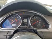 ✅ 2015 Audi Q7 S line Prestige • VIN: WA1DGAFE8FD028663 • Lot: 93080945. Wystawiony na Copart z przebiegiem 188 873 mil. Bezpłatny archiwum sprzedaży aukcyjnych z USA i szczegółowy raport historii pojazdu na DreamBid. Zdjęcie 9.