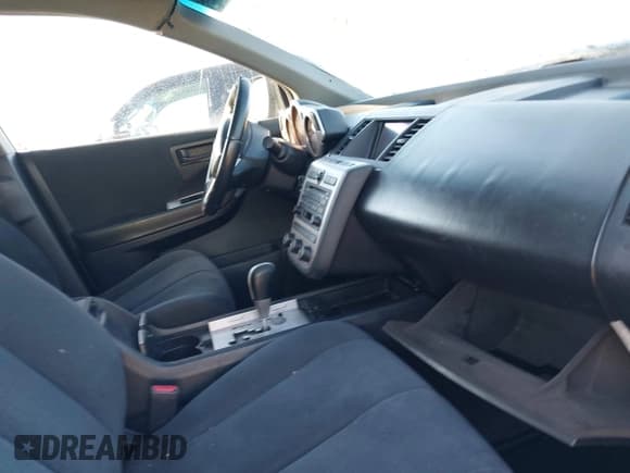 ✅ 2004 Nissan Murano SE • VIN: JN8AZ08W84W313968 • Lot: 41171083. Wystawiony na IAAI z przebiegiem Nie podano. Bezpłatny archiwum sprzedaży aukcyjnych z USA i szczegółowy raport historii pojazdu na DreamBid. Zdjęcie 5.