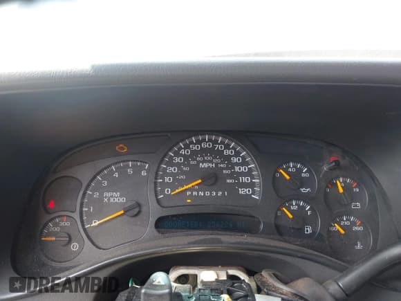 ✅ 2006 Chevrolet Silverado 2500HD LT1 • VIN: 1GCHK23U26F267735 • Lot: 42235416. Listed on IAAI with 256,224 mi. Free auction sales archive from the USA and detailed vehicle history report at DreamBid. Image 7.