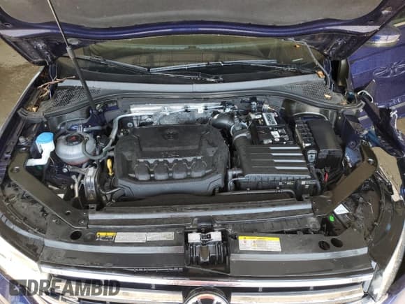 ✅ 2022 Volkswagen Tiguan SEL R-Line • VIN: 3VV4B7AX2NM099300 • Lot: 80261425. Wystawiony na Copart z przebiegiem 46 272 mil. Bezpłatny archiwum sprzedaży aukcyjnych z USA i szczegółowy raport historii pojazdu na DreamBid. Zdjęcie 12.