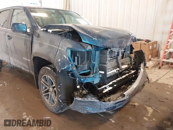 ✅ 2019 Chevrolet Colorado 4WD LT • VIN: 1GCGTCEN5K1327308 • Lot: 41630217. Listed on IAAI with 15,501 mi. Free auction sales archive from the USA and detailed vehicle history report at DreamBid. Image 18.