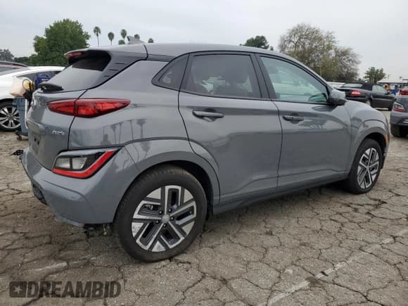 ✅ 2023 Hyundai Kona SE • VIN: KM8K23AG4PU183711 • Лот: 44390864. Опубликован ранее на Copart с пробегом 15 685 миль. Бесплатный доступ к архиву аукционных продаж из США и подробный отчёт об истории автомобиля на DreamBid. Изображение 3.