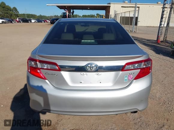 ✅ 2012 Toyota Camry XLE • VIN: 4T4BF1FK0CR270088 • Лот: 43513344. Опубликован ранее на IAAI с пробегом 185 308 миль. Бесплатный доступ к архиву аукционных продаж из США и подробный отчёт об истории автомобиля на DreamBid. Изображение 16.