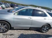 ✅ 2022 Chevrolet Equinox Premier • VIN: 2GNAXNEV2N6135147 • Lot: 43440446. Wystawiony na IAAI z przebiegiem 29 818 mil. Bezpłatny archiwum sprzedaży aukcyjnych z USA i szczegółowy raport historii pojazdu na DreamBid. Zdjęcie 15.