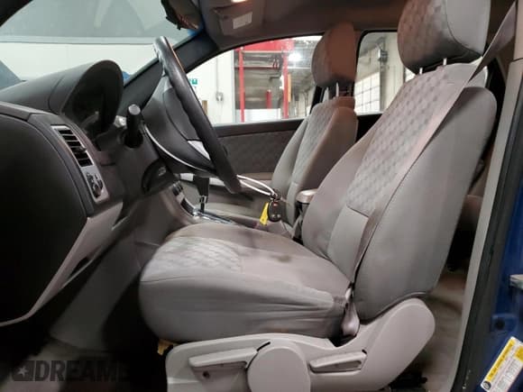 ✅ 2009 Chevrolet Equinox LS • VIN: 2CNDL13F796213512 • Лот: 81675934. Опубликован ранее на Copart с пробегом 190 001 миль. Бесплатный доступ к архиву аукционных продаж из США и подробный отчёт об истории автомобиля на DreamBid. Изображение 7.